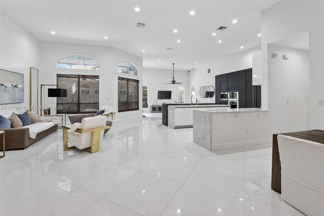 1221 NW 141st Ave, Pembroke Pines, FL 33028