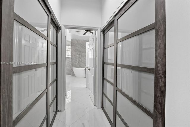 1221 NW 141st Ave, Pembroke Pines, FL 33028