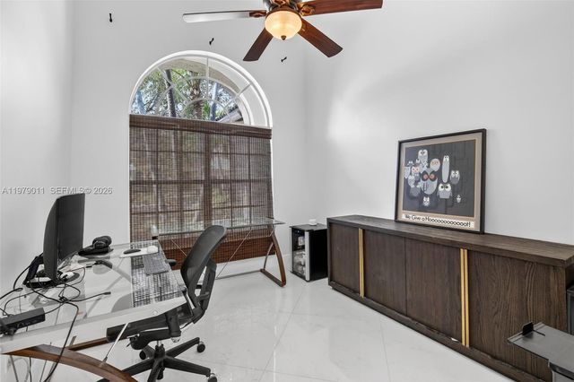 1221 NW 141st Ave, Pembroke Pines, FL 33028