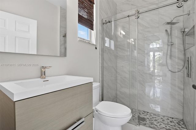 1221 NW 141st Ave, Pembroke Pines, FL 33028