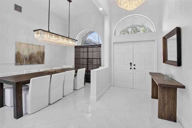 1221 NW 141st Ave, Pembroke Pines, FL 33028