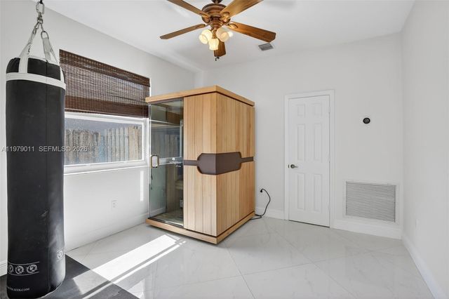 1221 NW 141st Ave, Pembroke Pines, FL 33028