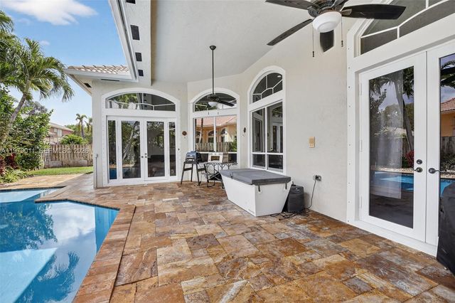 1221 NW 141st Ave, Pembroke Pines, FL 33028