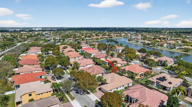 1221 NW 141st Ave, Pembroke Pines, FL 33028