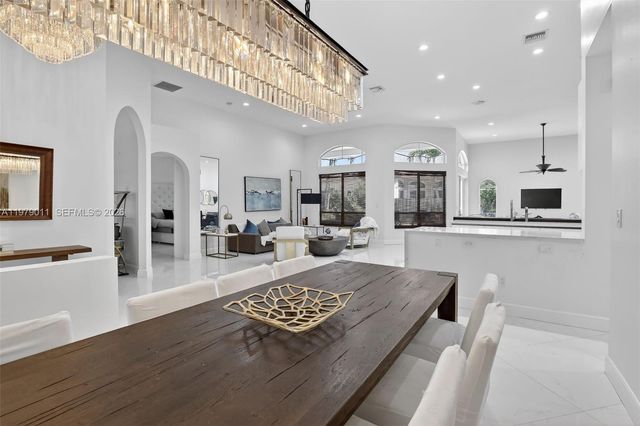 1221 NW 141st Ave, Pembroke Pines, FL 33028