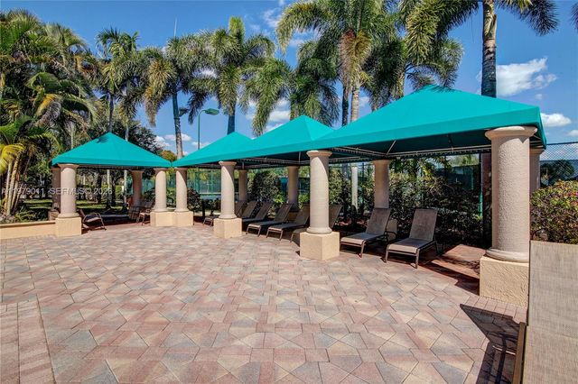 1221 NW 141st Ave, Pembroke Pines, FL 33028