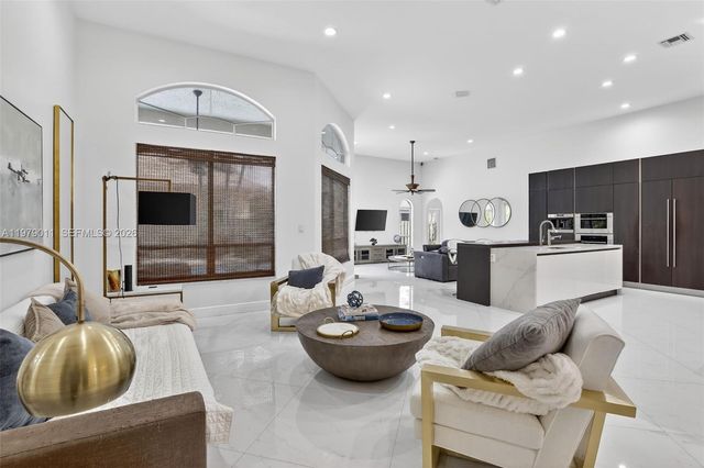 1221 NW 141st Ave, Pembroke Pines, FL 33028