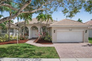 1221 NW 141st Ave, Pembroke Pines, FL 33028