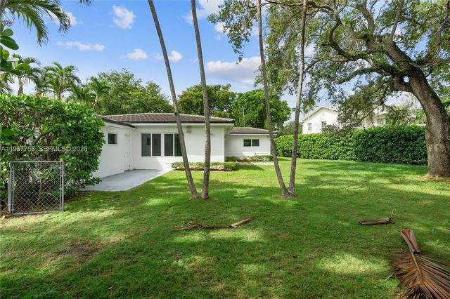 4020 Riviera Dr, Coral Gables, FL 33146