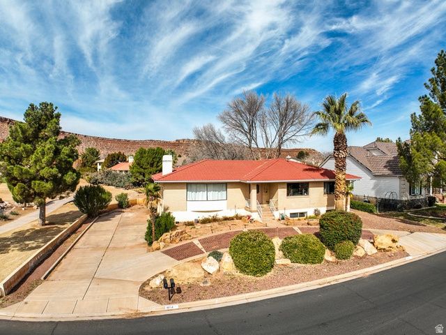 1054 W WESLEY POWELL, St. George, UT 84790