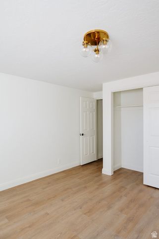 1054 W WESLEY POWELL, St. George, UT 84790