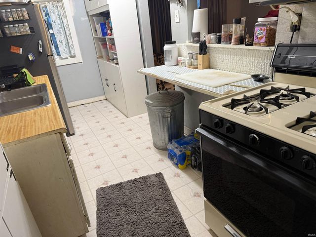 2605 Westward Drive, Fort Wayne, IN 46809