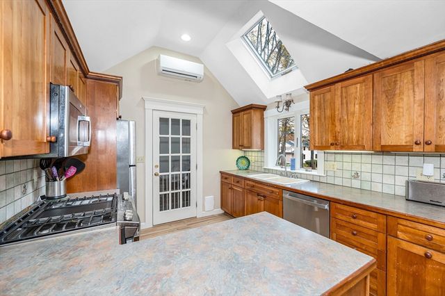 856 Main Street, Reading, MA 01867