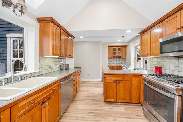 856 Main Street, Reading, MA 01867