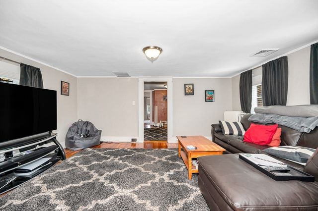 856 Main Street, Reading, MA 01867