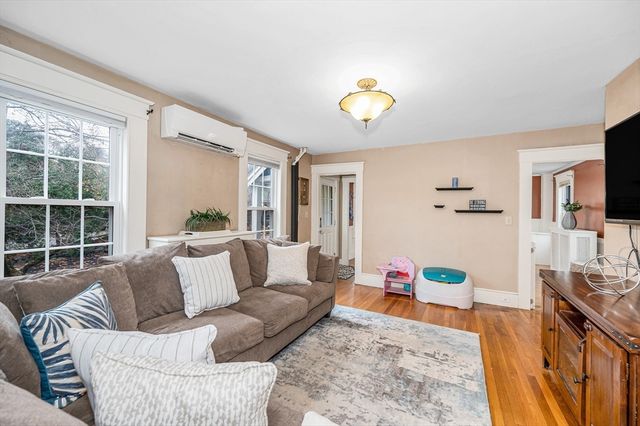 856 Main Street, Reading, MA 01867