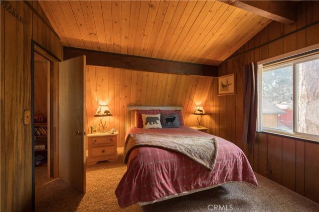 188 Imperial, Sugarloaf, CA 92386