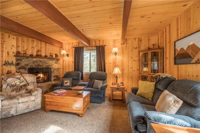 188 Imperial, Sugarloaf, CA 92386