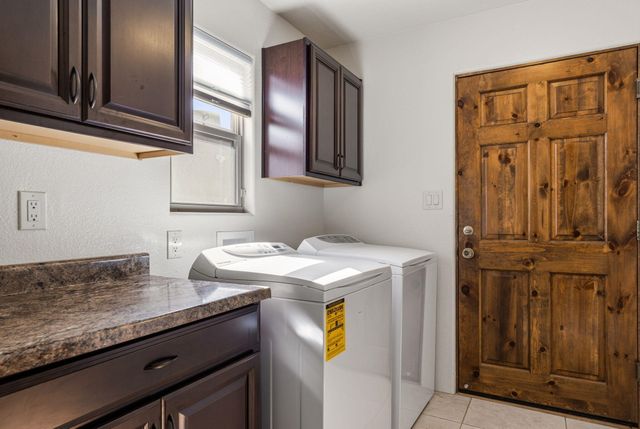 10551 Signal Avenue NE, Albuquerque, NM 87122