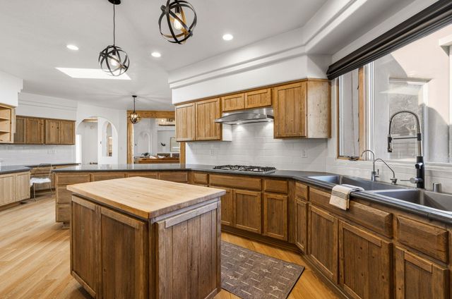 10551 Signal Avenue NE, Albuquerque, NM 87122