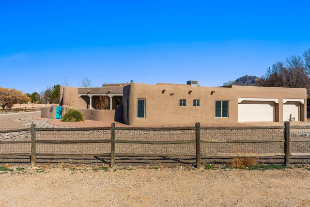 10551 Signal Avenue NE, Albuquerque, NM 87122