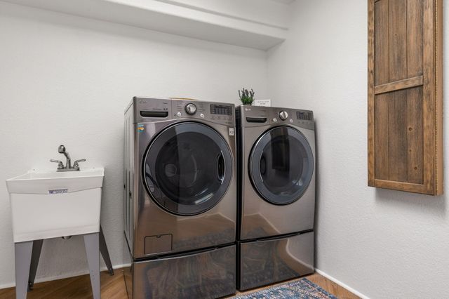 10551 Signal Avenue NE, Albuquerque, NM 87122