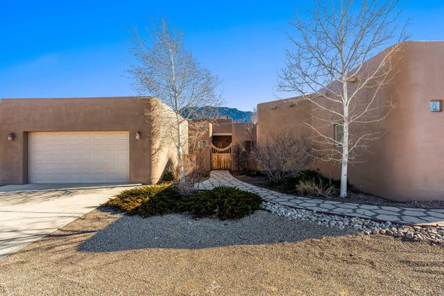 10551 Signal Avenue NE, Albuquerque, NM 87122