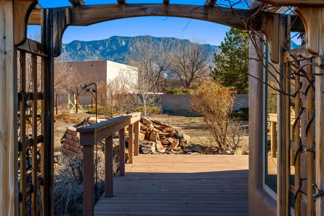 10551 Signal Avenue NE, Albuquerque, NM 87122