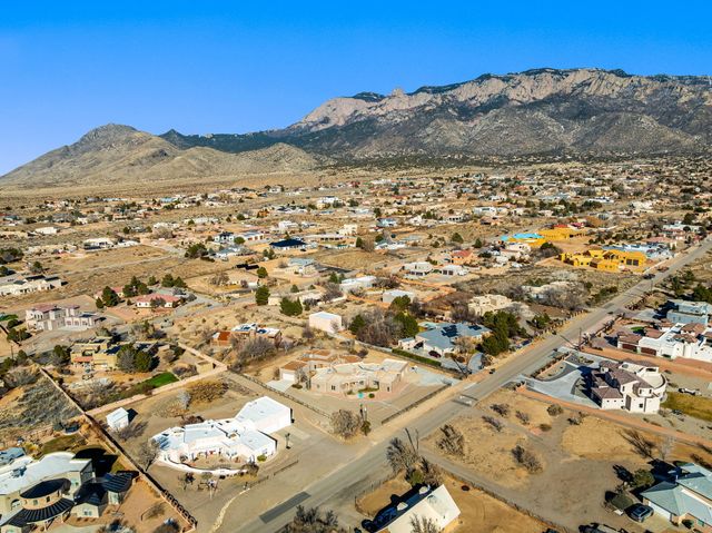 10551 Signal Avenue NE, Albuquerque, NM 87122