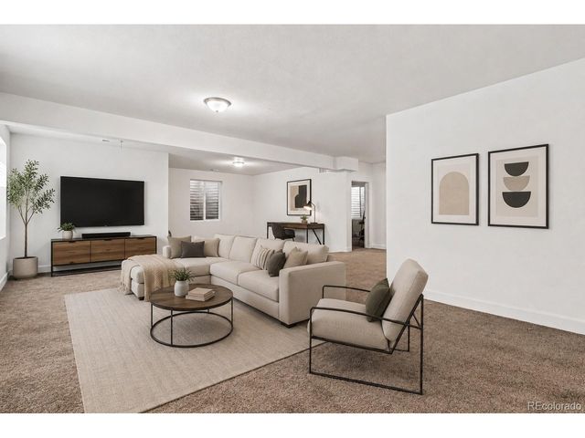 10303 Pitkin Ct, Commerce City, CO 80022