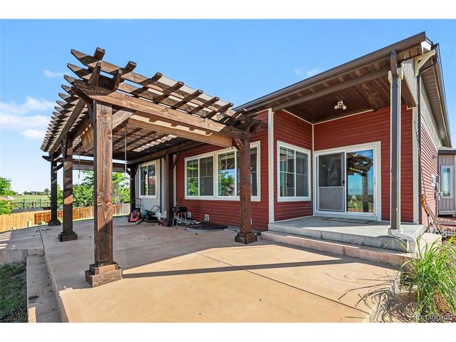 10303 Pitkin Ct, Commerce City, CO 80022