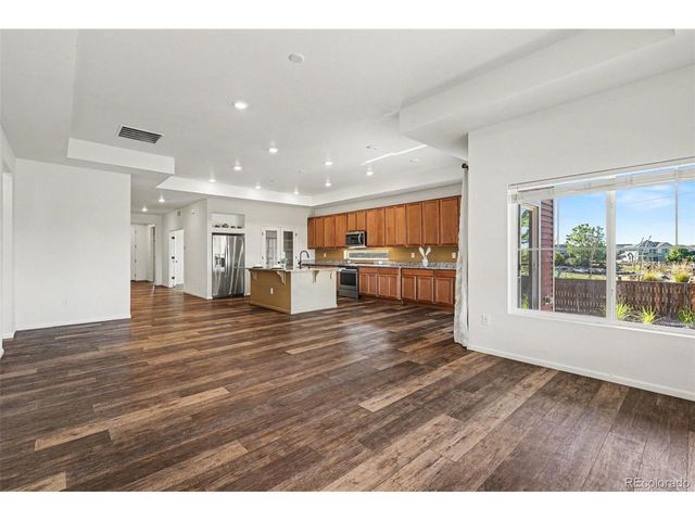 10303 Pitkin Ct, Commerce City, CO 80022