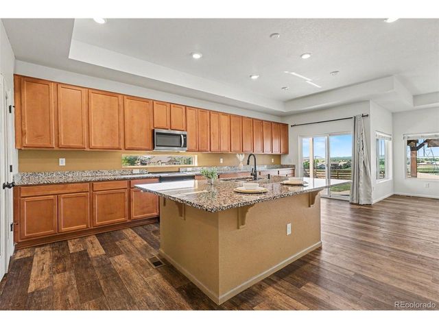 10303 Pitkin Ct, Commerce City, CO 80022