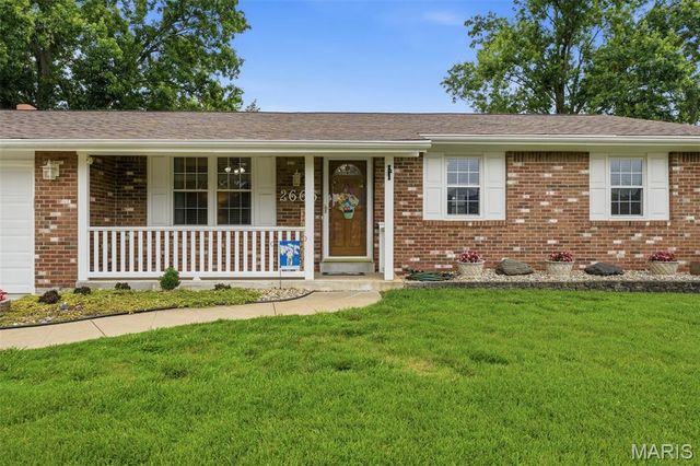 2666 Nahn Drive, St Louis, MO 63129
