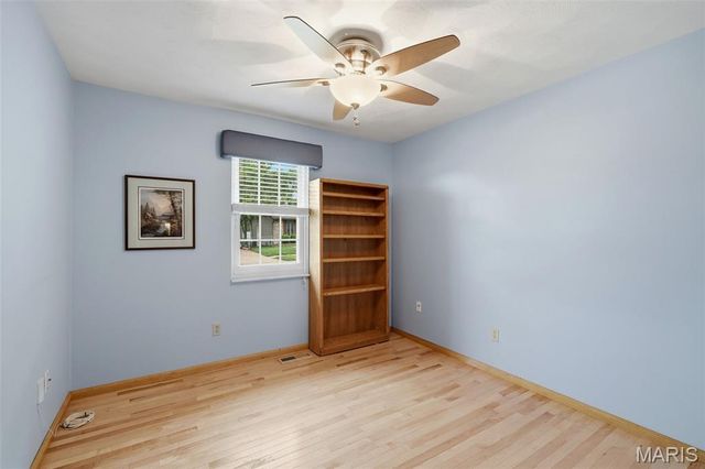 2666 Nahn Drive, St Louis, MO 63129