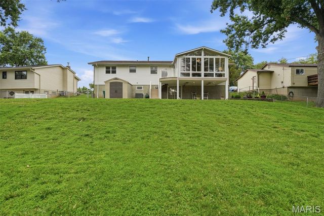 2666 Nahn Drive, St Louis, MO 63129