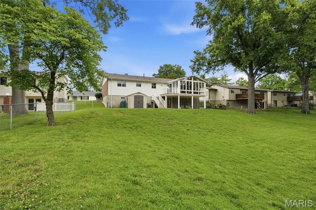 2666 Nahn Drive, St Louis, MO 63129