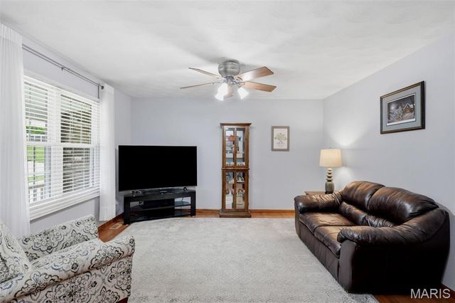 2666 Nahn Drive, St Louis, MO 63129