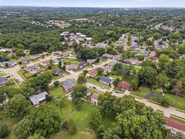 2666 Nahn Drive, St Louis, MO 63129