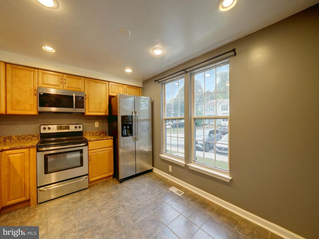 9409 CHIPPENHAM DR, Laurel, MD 20723
