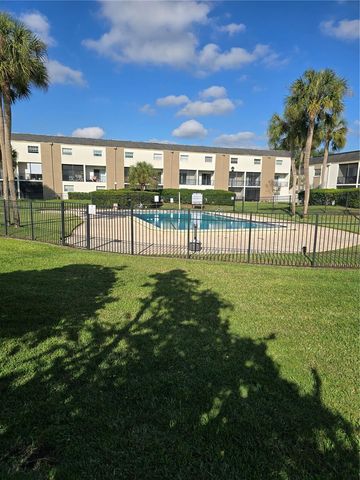 712 OAKGROVE DRIVE 230, Brandon, FL 33510