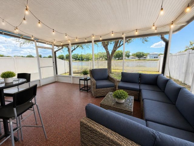 7823 CARRIAGE POINTE DRIVE, Gibsonton, FL 33534