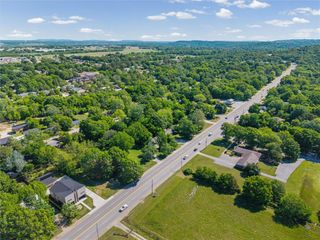 2460 Wedington Drive, Fayetteville, AR 72701
