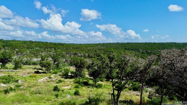 416 Hilltop, New Braunfels, TX 78132