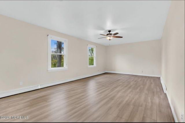 123 Reynolds Drive, Eatontown, NJ 07724