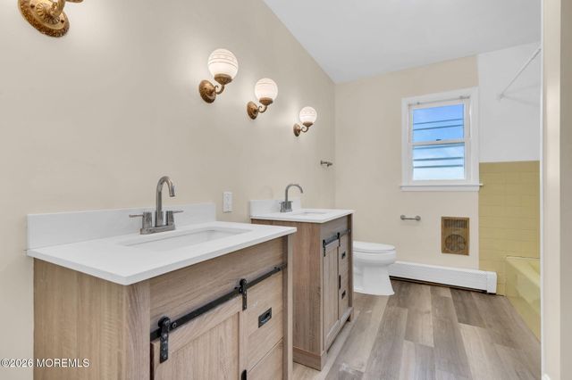123 Reynolds Drive, Eatontown, NJ 07724