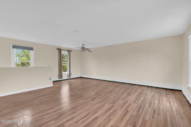 123 Reynolds Drive, Eatontown, NJ 07724
