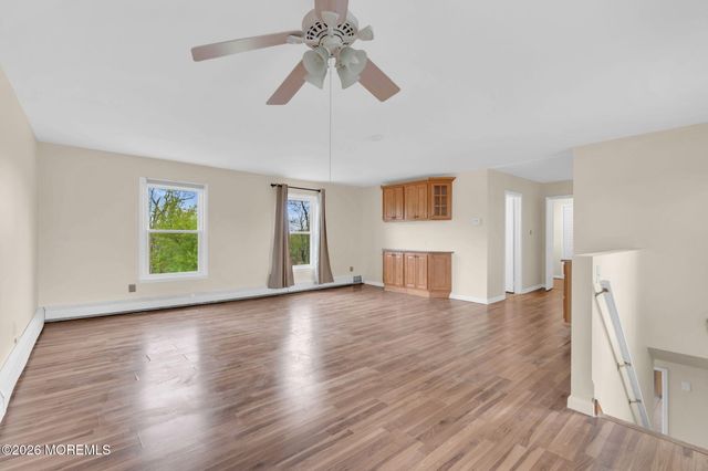 123 Reynolds Drive, Eatontown, NJ 07724