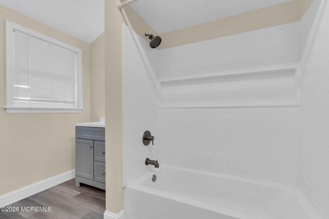 123 Reynolds Drive, Eatontown, NJ 07724