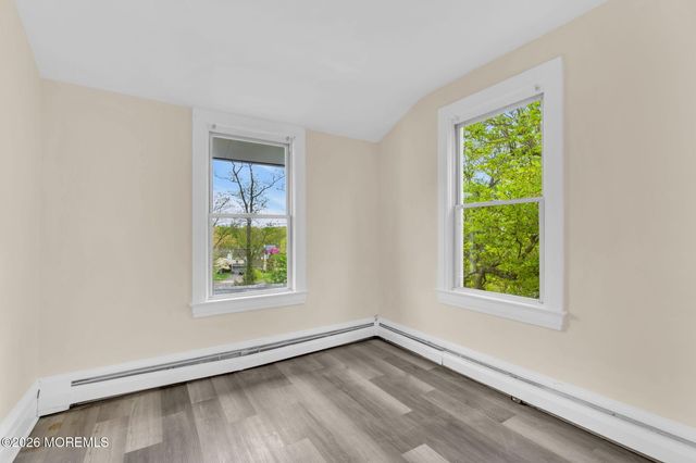 123 Reynolds Drive, Eatontown, NJ 07724